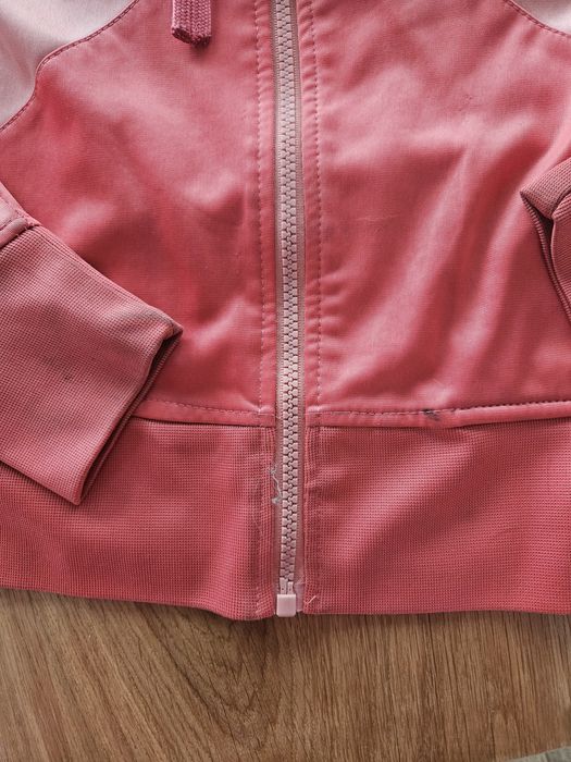 Różowa śliska bluza