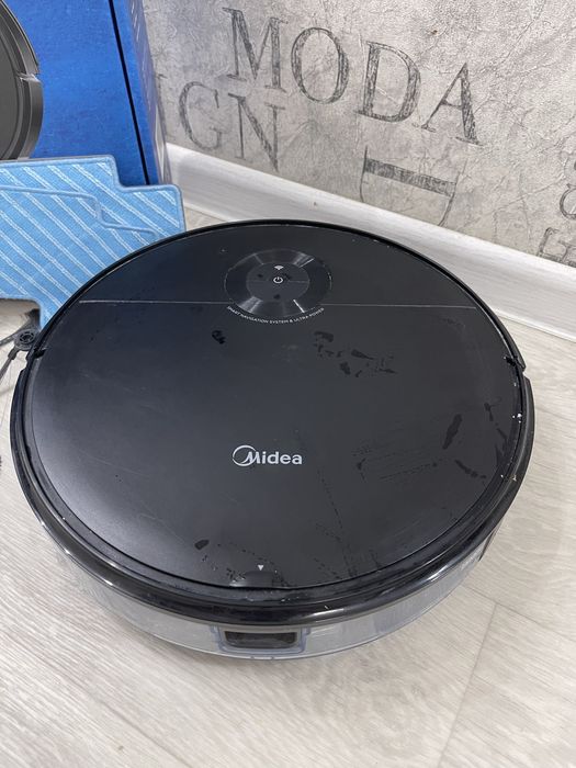 Робот пылесос midea i5c