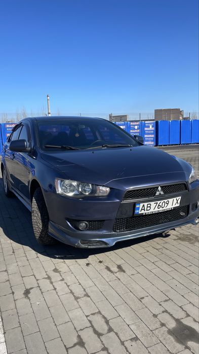 Mitsubishi lancer 10