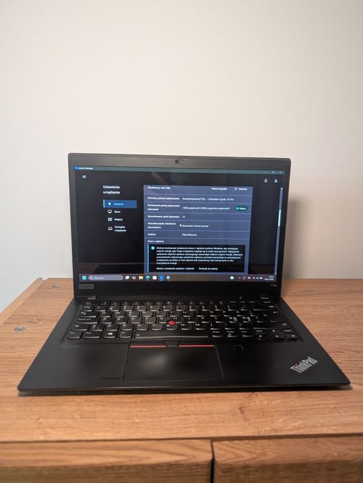 ThinkPad T14s  i7-10510U, bateria 100%, ekran 4k