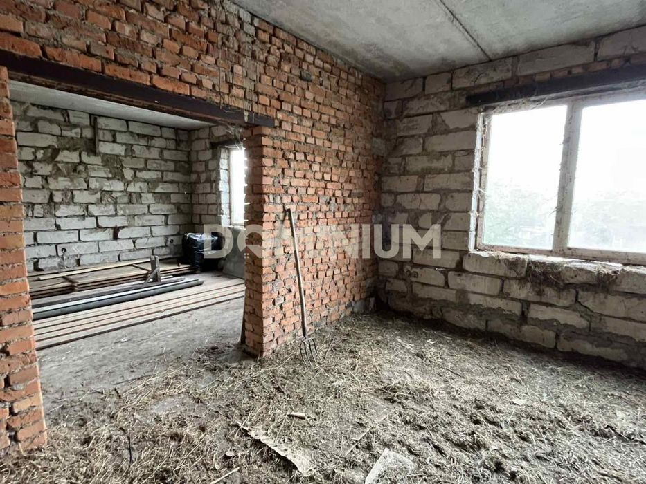Продається будинок в м.Тячів