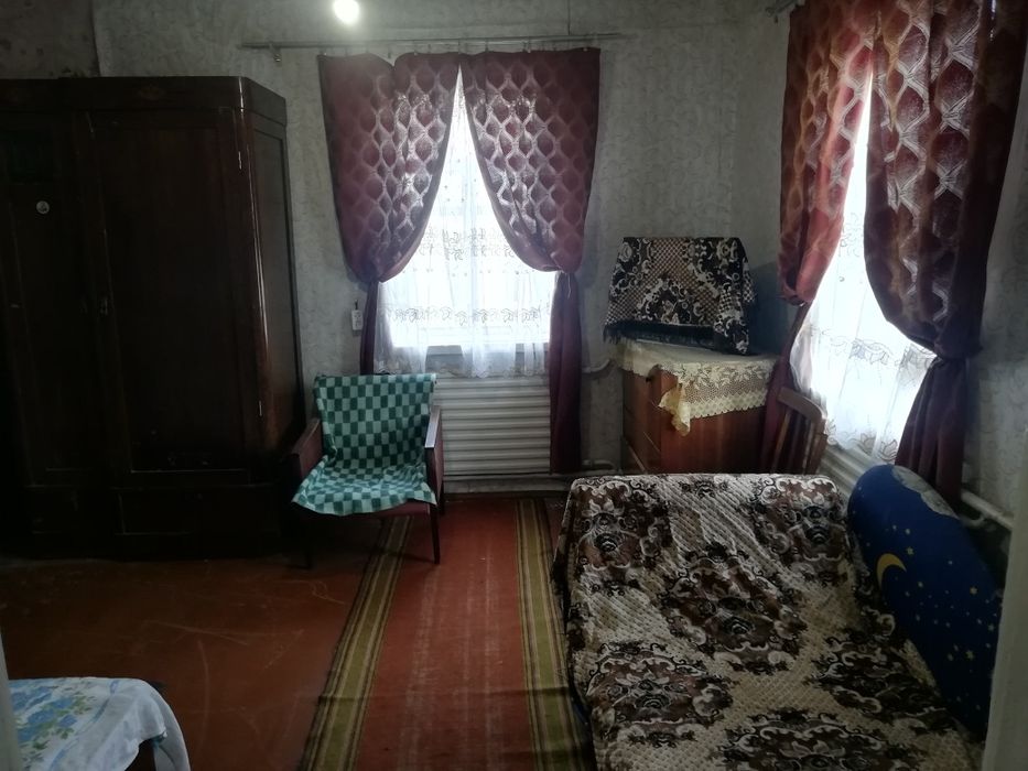 Продам будинок Багрин Фастівський район.