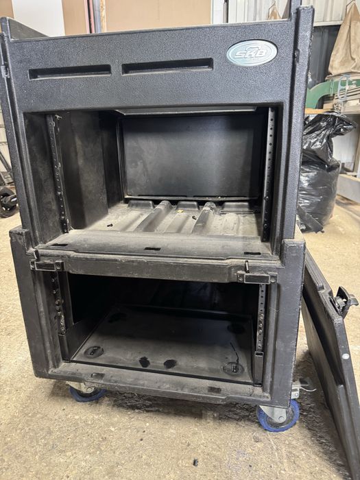 Rack SKB up and down