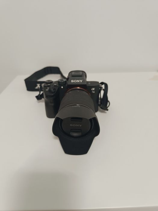 SONY a7iii + lente 28-70mm (COMO NOVA)