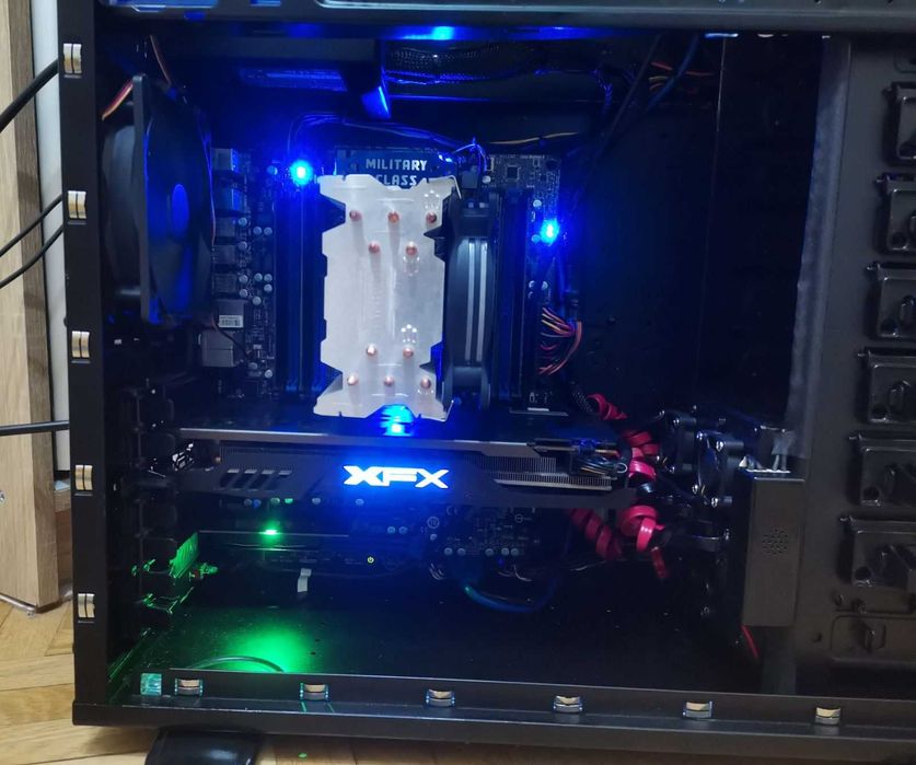 Игровой ПК/i7/RX 480/SSD М2 500 GB, тянет STALKER 2
и Cyberpunk 2077!