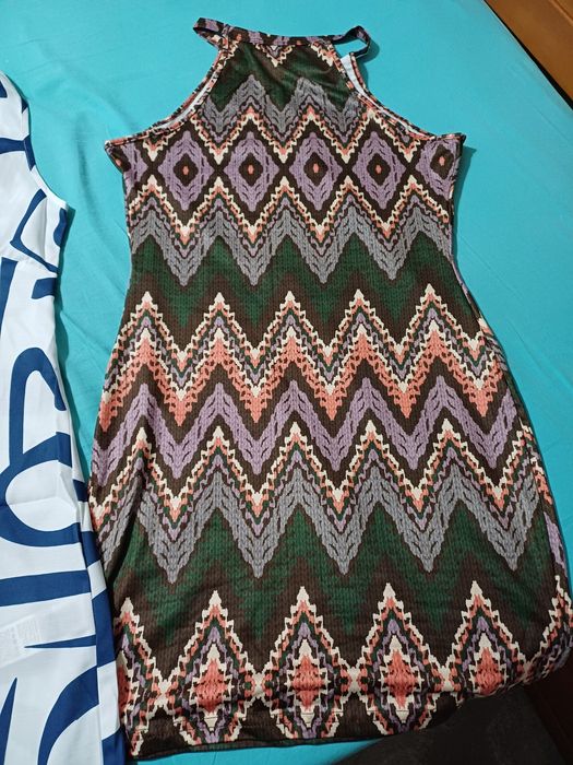 Vestidos novos tamanho S.