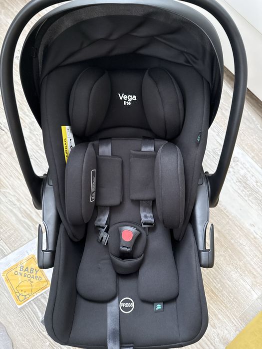 Автокрісло Carrello Vega lite