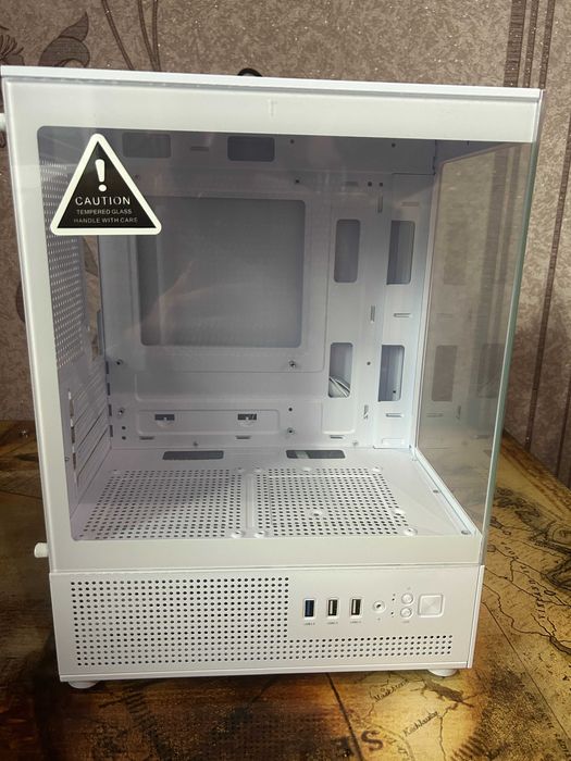 Корпус акваріум для ПК загартоване скло білий mATX mini-ITX