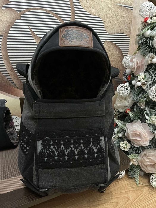 Переноска, рюкзак, лежанка.