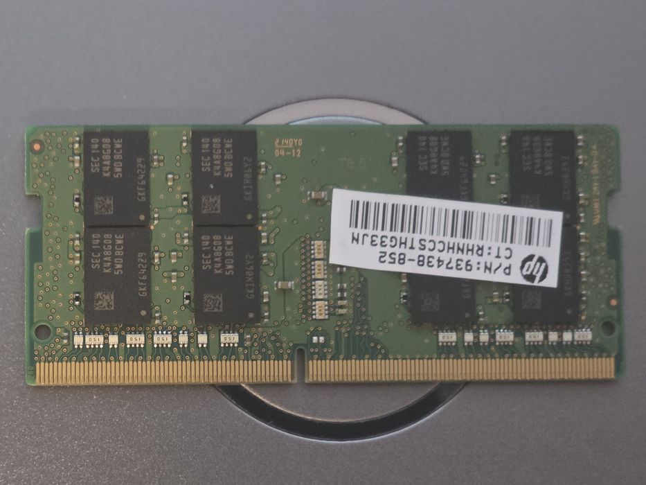 Memória RAM Samsung 16GB DDR4 - 3200AA - M471A2K43DB1-CWE