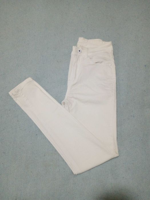 Calças de ganga branca para mulher