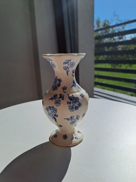 Porcelanowy wazon
