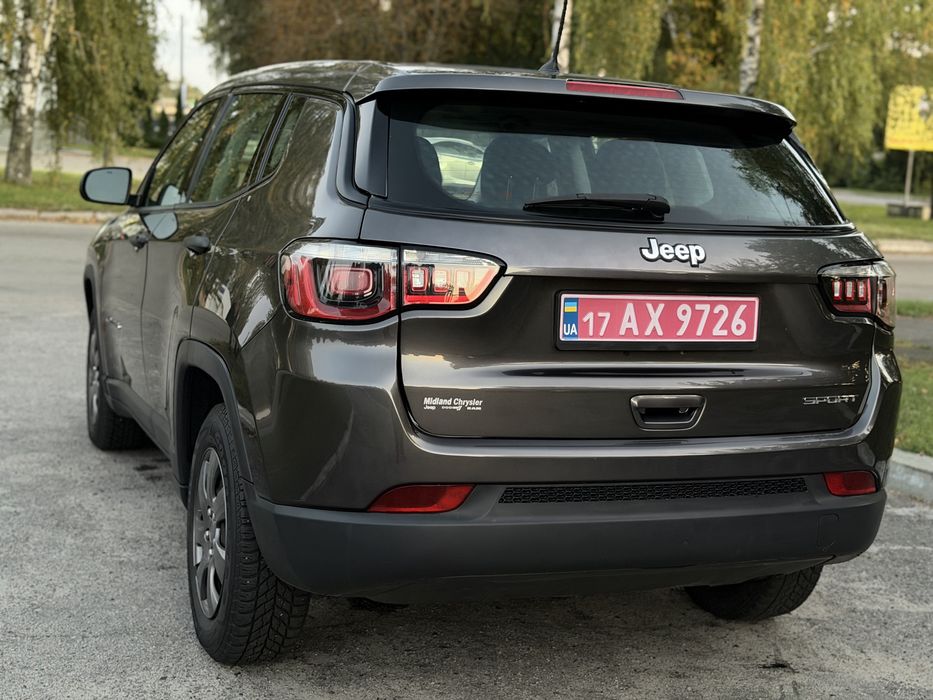 Продам Jeep Compass