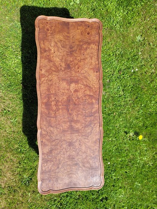 Stolik w stylu Chippendale