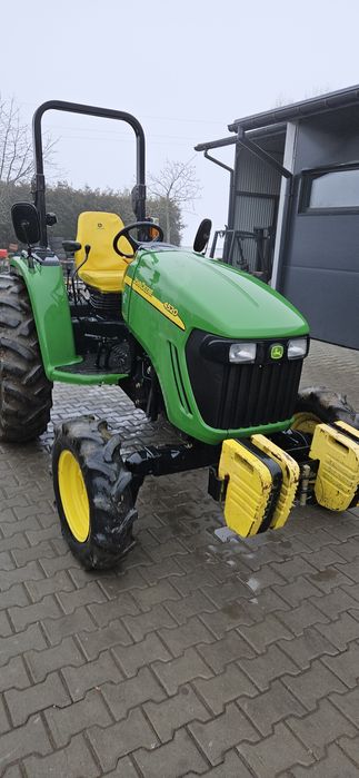 Ciągnik John Deere 4520