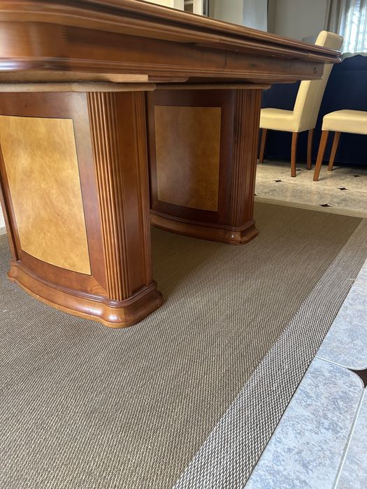 Mesa de sala de jantar madeira maciça (Cerejeira)