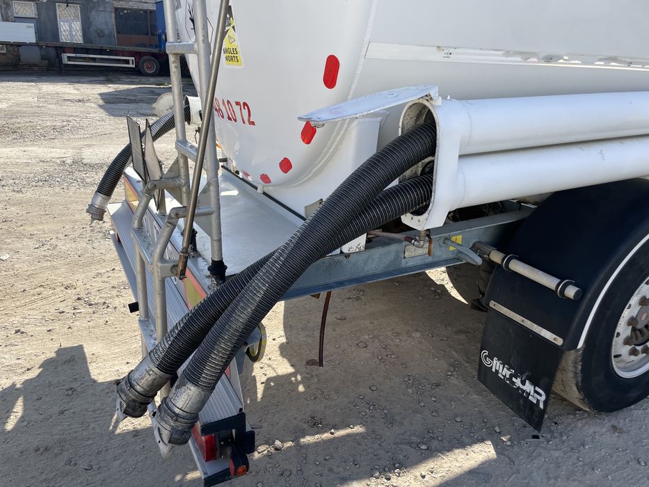 Напівпричіп цистерна Magyar SR 2005р.