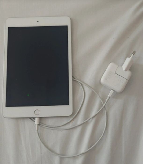 Ipad  mini 32Gb gen 5  A 2124 wifi + cellular suoer stan