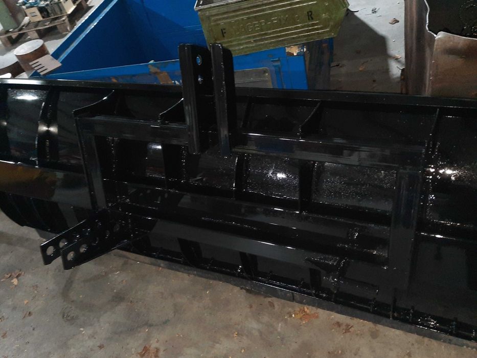 Pług Spych Zgarniacz do śniegu kiszonki obornika paszy 1,75M