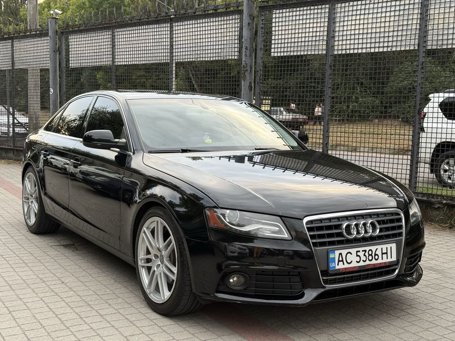 Audi a4 2 бен автомат Quattro