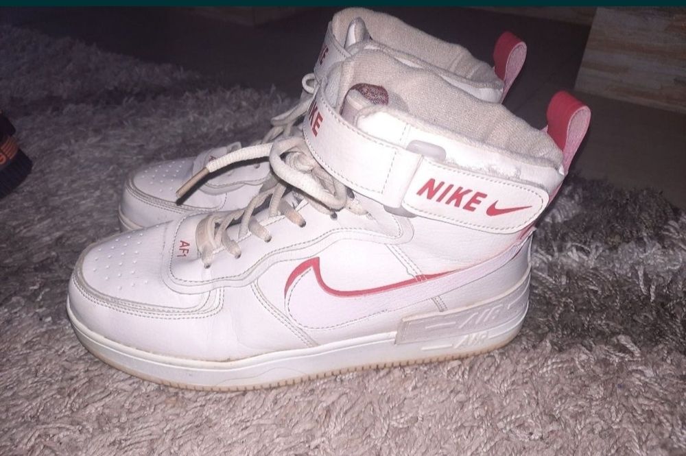 Кросовки на меху Nike Air розмір 38-39