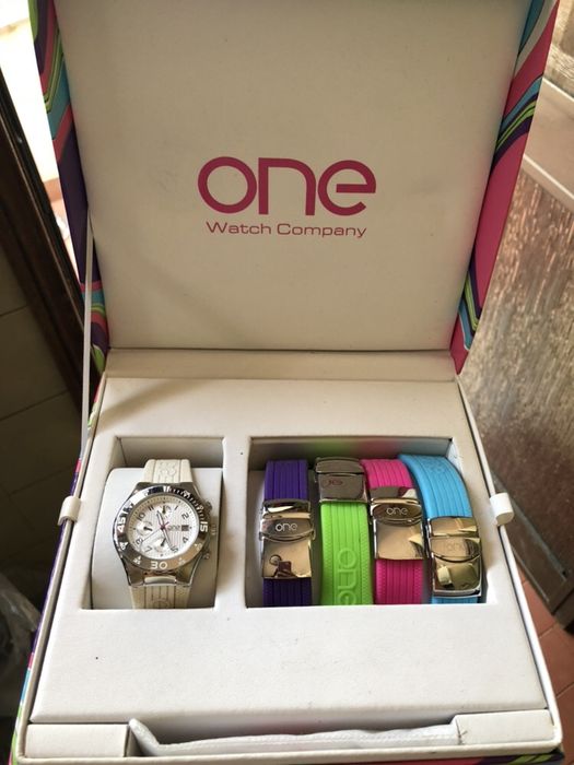Relógio one Watch company