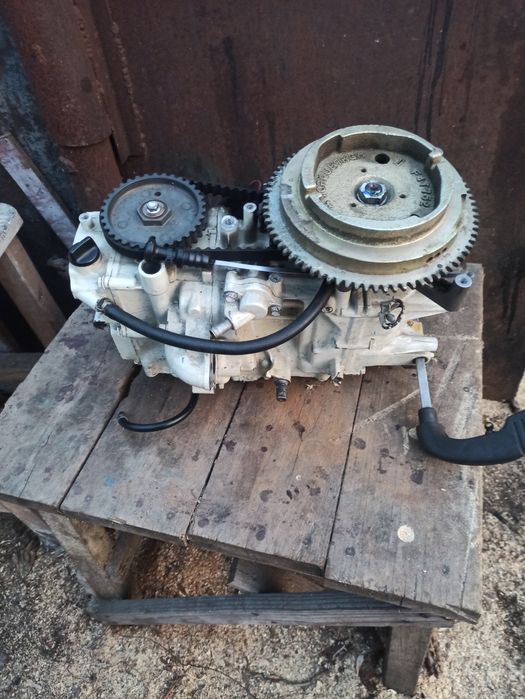 Капот  к лодочному мотору