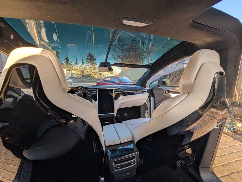 Продам власну Tesla model X 2017 року