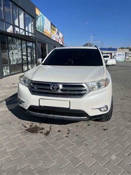 Продам тайота хайлендер 2012 3.5 бензин/газ