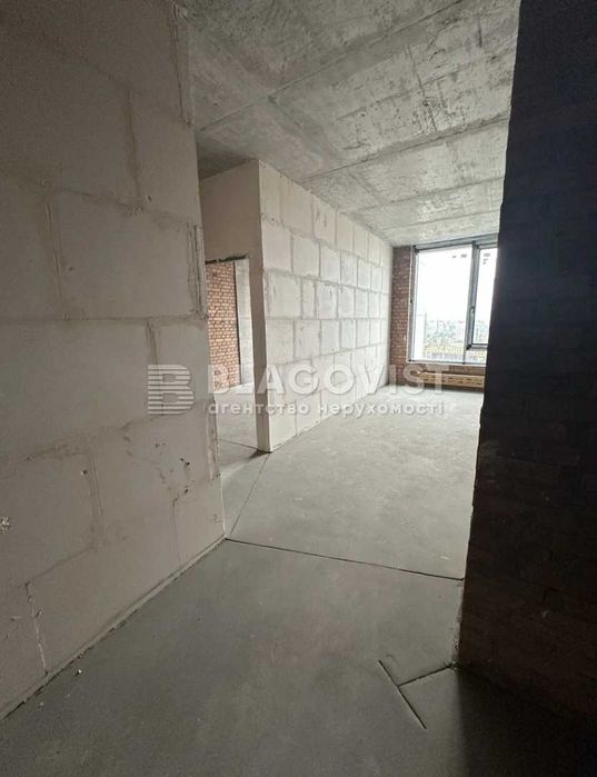 3к квартира в жк бізнес-класу "ПоділГрад" без ремонту