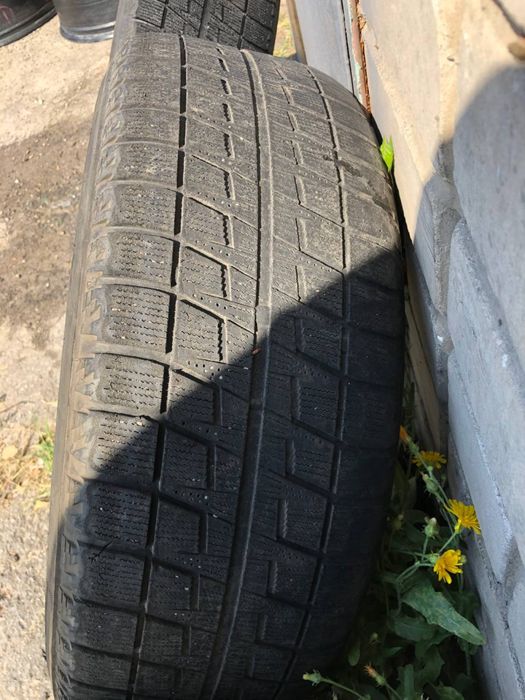 777 R16 5/114,3 диски с зимними шинами 205 55 16