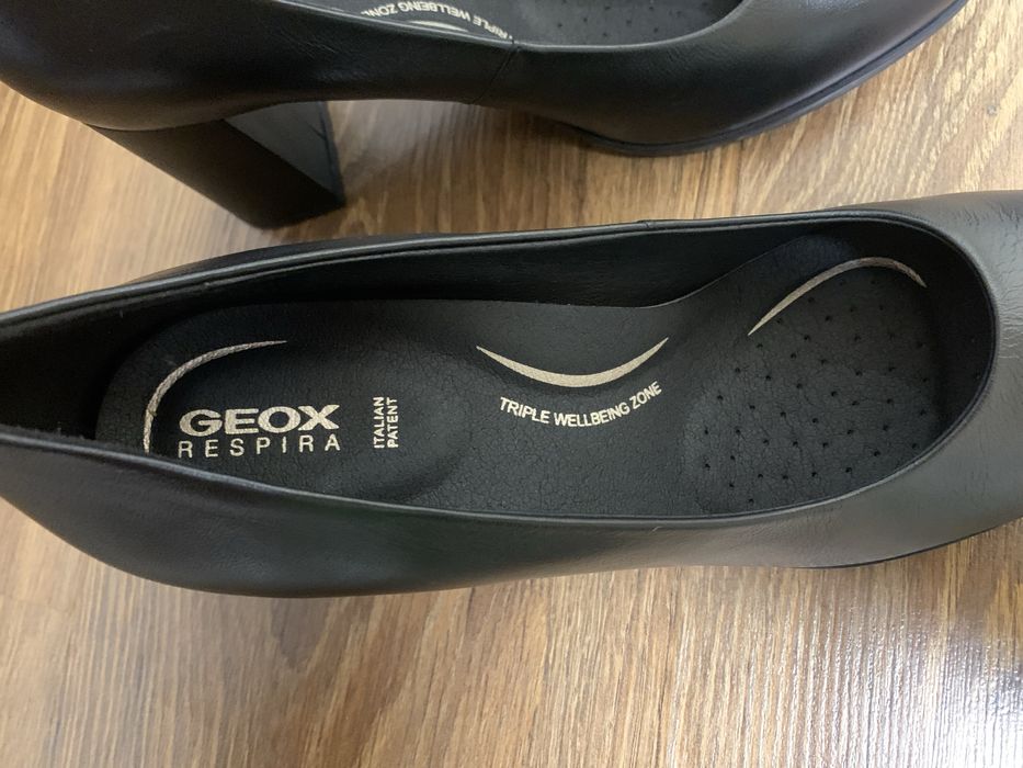 Туфлі жіночі Geox