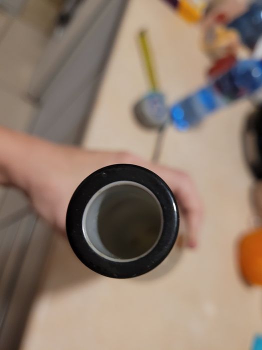 Ozdobna ciemna butelka