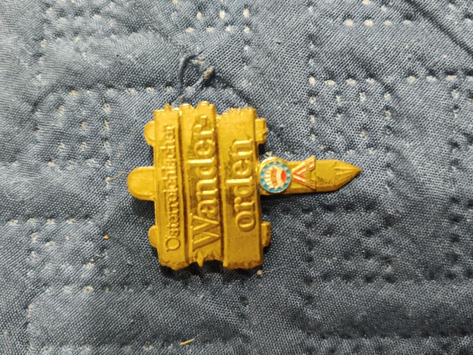 odznaka Austriackiego Stowarzyszenia Turystyki Pieszej