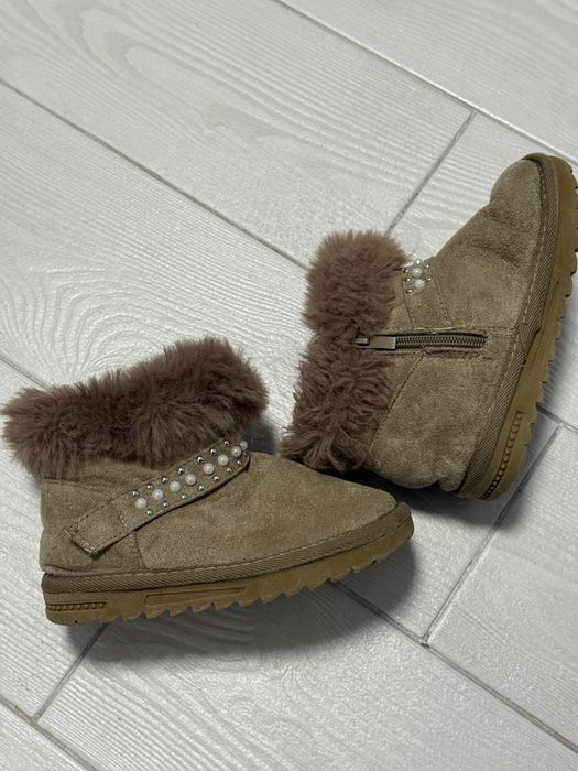 Уггі демісезонні