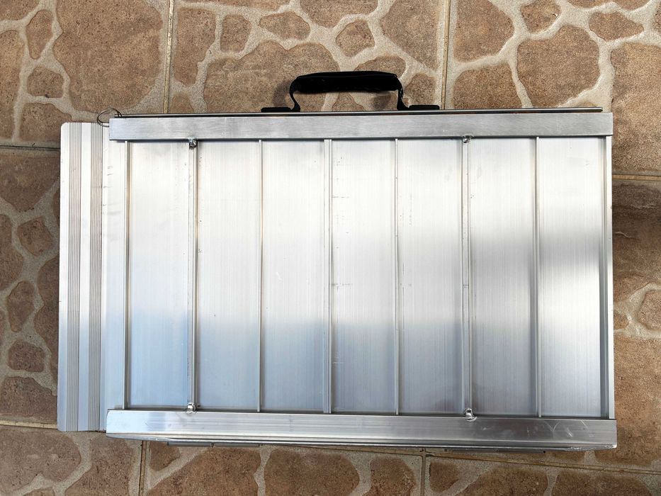 Rampa Dobrável Alumínio Cadeira de Rodas / Mobilidade 61x75cm (363kg)