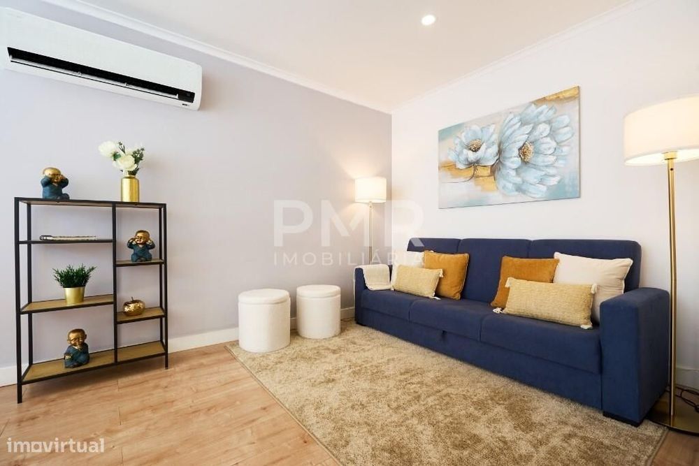 T2 remodelado com 2 casas de banho, em Benfica, próximo ao Califa e ao