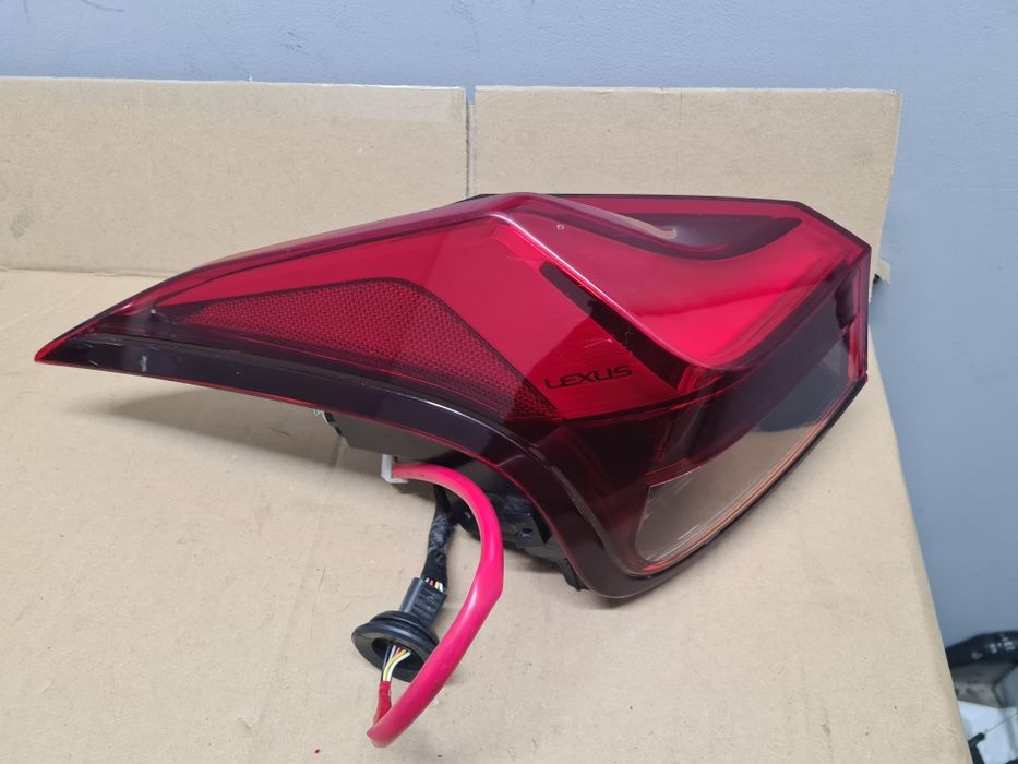 Lexus UX Lampa LED lewa tylna lewy tył UX200 UX 250H 200