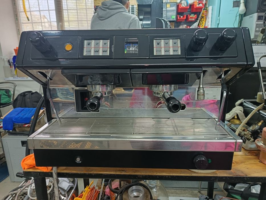 Аренда Продам Кофемашина + кофемолка