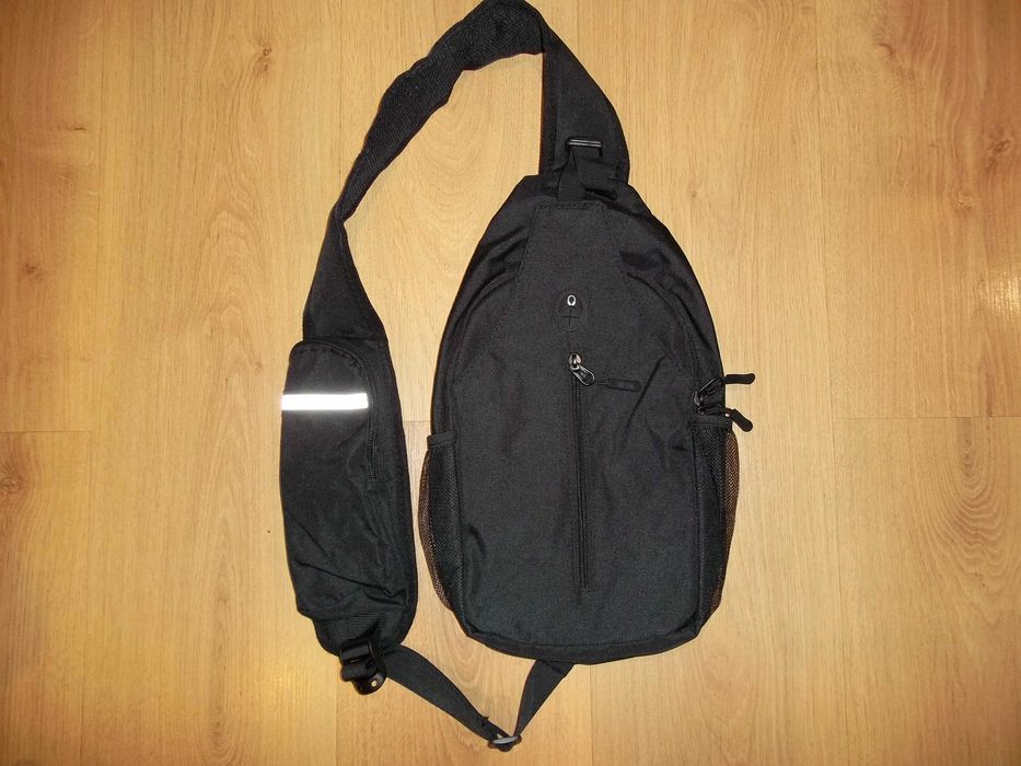 Сумка через плече.