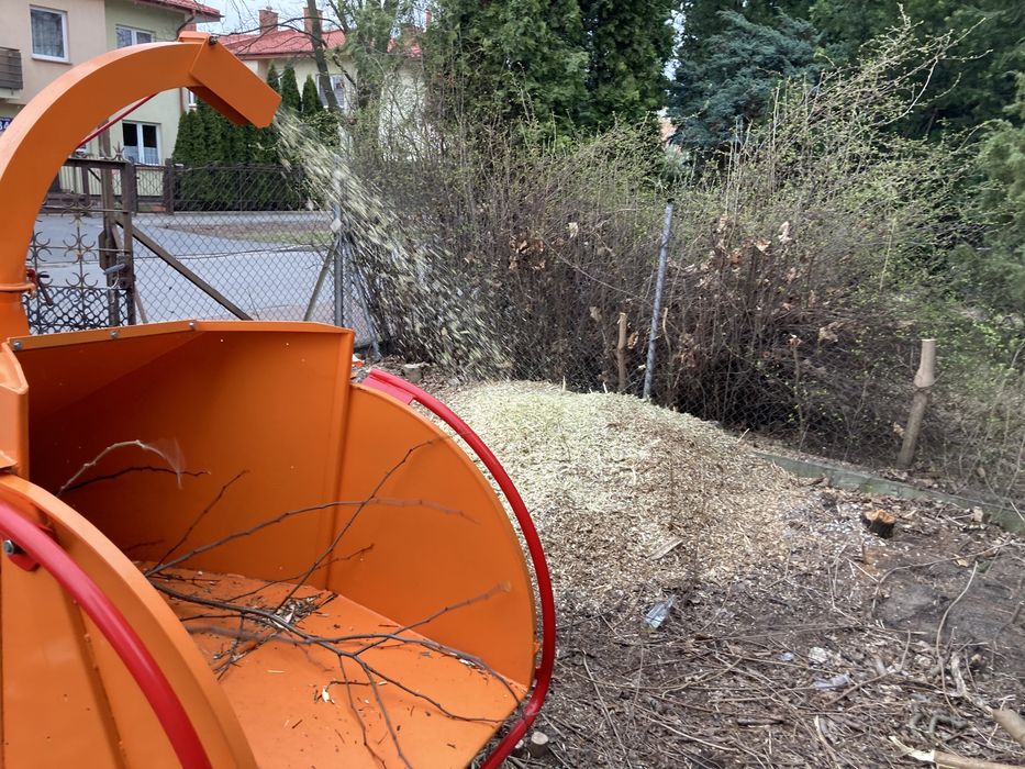 Wynajem rębaka, Wycinka drzew, usługi, mielenie, Podnośnik koszowy