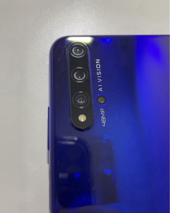 Honor 20 smartfon smartphone 6GB 128GB jak nowy