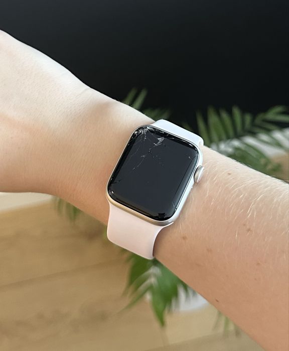 Apple Watch SE 2. generacji GPS + Cellular – uszkodzony ekran