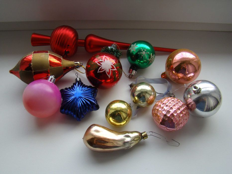 Елочные игрушки 11 шт. + навершие.