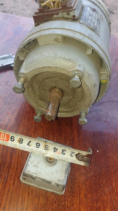 Електродвіг 270Вт 2800 об/хв АОЛ-12/2