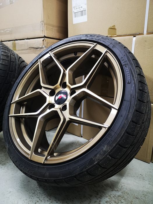 Felgi Japan Racing JR34 19" 19x8,5 ET40 5x114,3 Subaru Impreza
