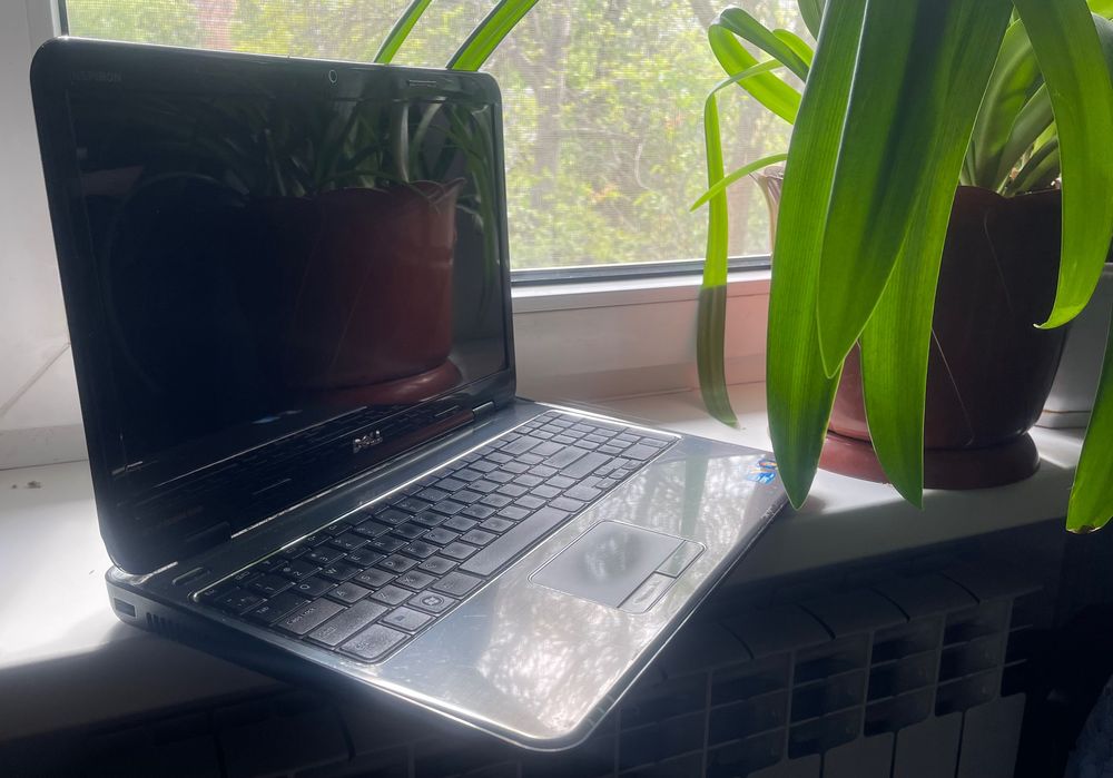 Ноутбук DELL N5010 inspiron