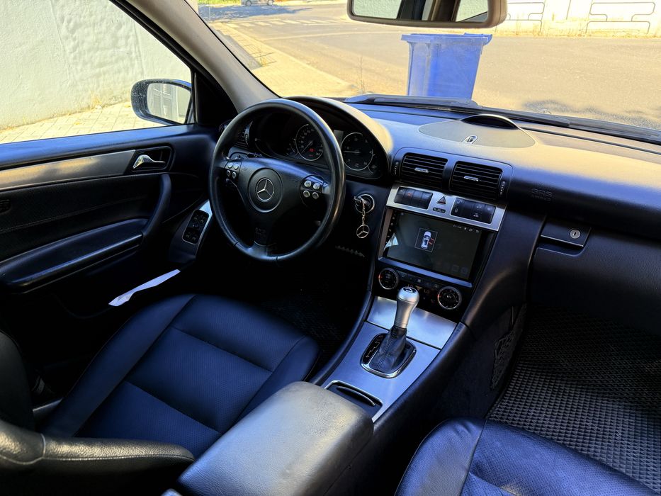 Mercedes C220cdi Avantgard sport edicion 2004