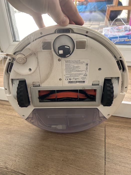 Робот пилосос миючий XIaOMI Robot Vacuum E10