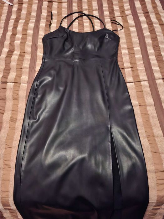 Vestido em polipele Zara